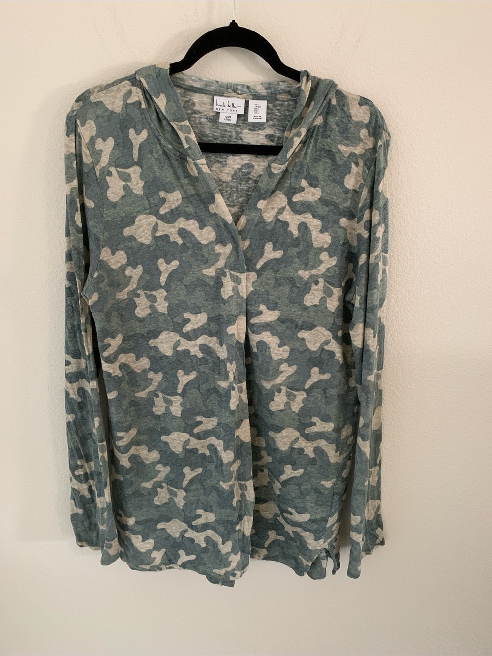 Nicole Miller New York Lightweight Camo Hooded Cardigan - Sage & Cream 100%Linen